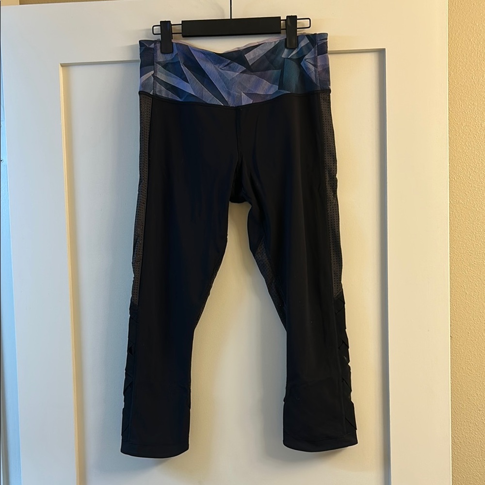 Lululemon Black and Blue Geometric Leggings